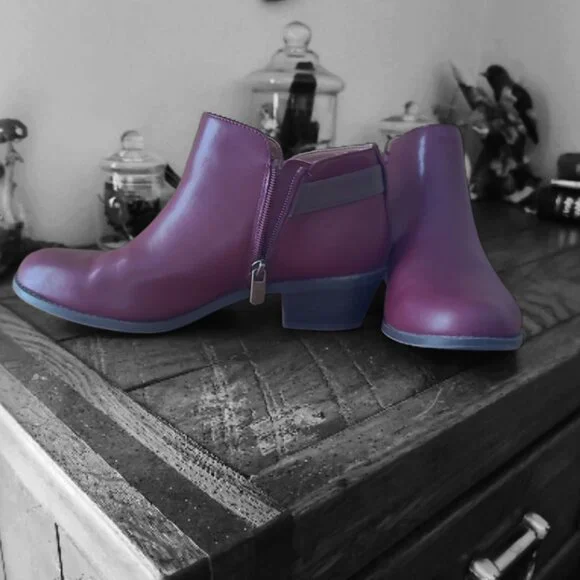 FINAL SALE  Vionic Millie Wine Boots Size 8, Leather Zip Up, Leather Upper - Picture 2 of 6